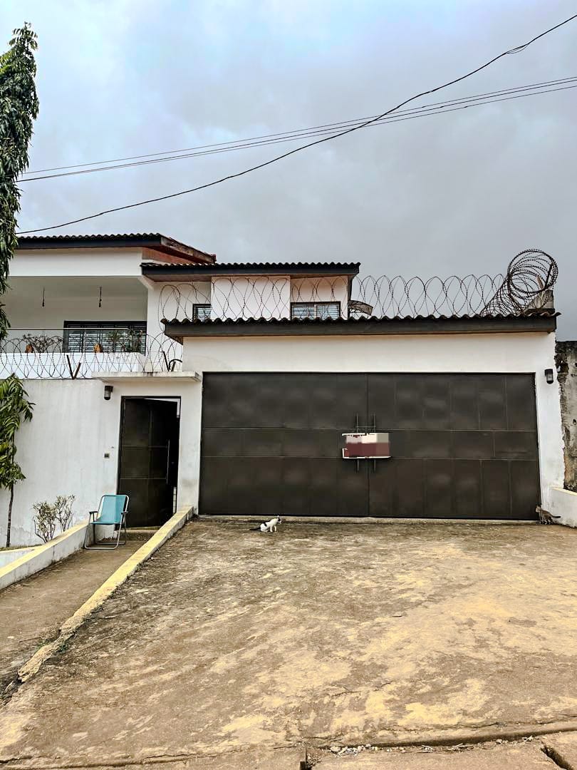 Villas Duplex 7 pièces Haut Standing - Angré Château